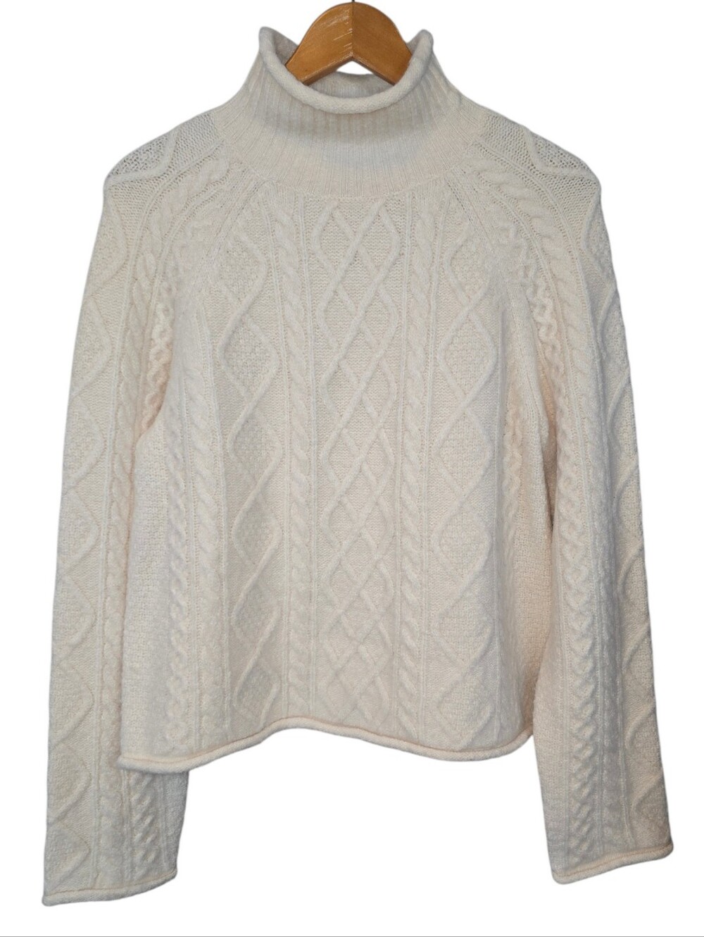 J.Crew Merino Wool Alpaca Fisherman Cable Knit Turtleneck Sweater Ivory Size M.